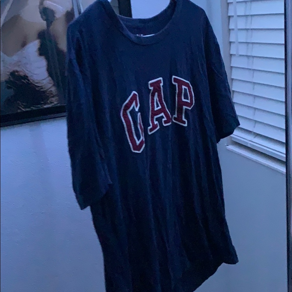 Navy blue gap shirt